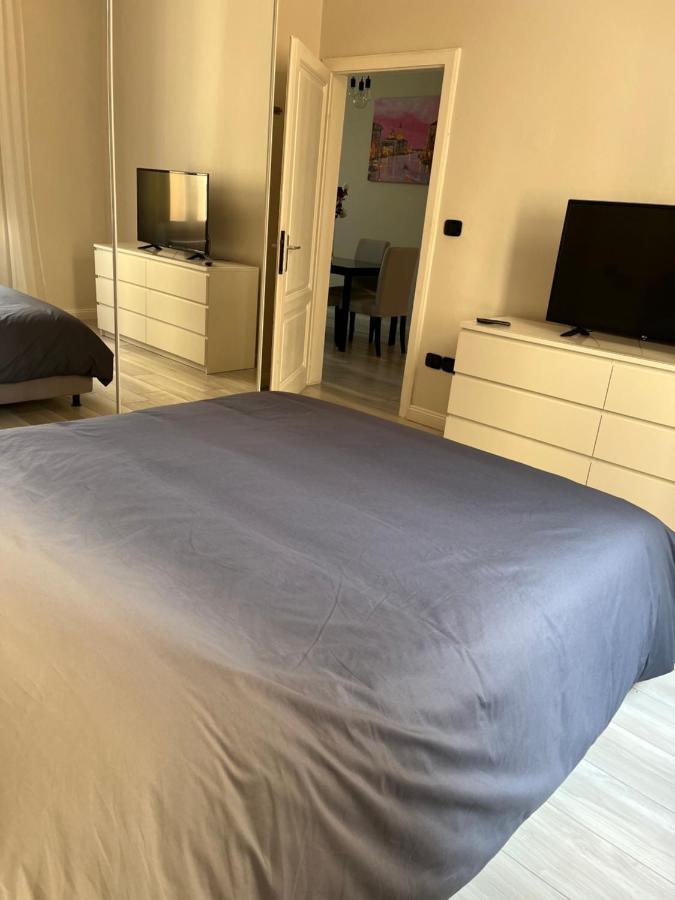 Grazioso Appartamento In Zona Centrale. Монтекатини Терме Екстериор снимка